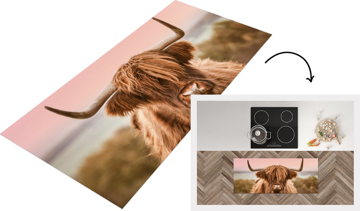 KitchenYeah Keukenloper - Loper keuken - Schotse hooglander - Hoorns - Zee - 120x50 cm - Keukenloper vinyl Multicolor