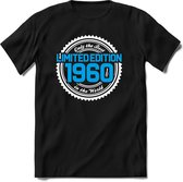 1960 Limited Edition | Feest Kado T-Shirt Heren - Dames | Wit - Blauw | Perfect Verjaardag Cadeau Shirt | Grappige Spreuken - Zinnen - Teksten | Maat XXL