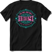 1954 The One And Only | Feest Kado T-Shirt Heren - Dames | Cobalt - Licht Roze | Perfect Verjaardag Cadeau Shirt | Grappige Spreuken - Zinnen - Teksten | Maat S