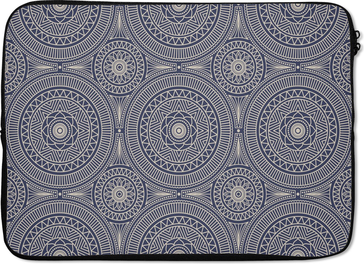 Laptophoes 14 inch - Mandala - Blauw - Patroon - Abstract - Laptop sleeve - Binnenmaat 34x23,5 cm - Zwarte achterkant