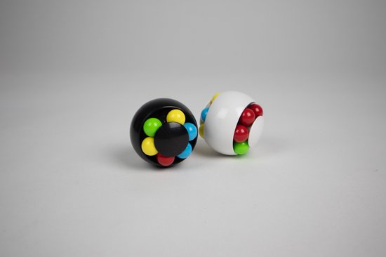 Afbeelding van het spel B8TA - Magic Spin Ball - Puzzle - Speelgoed - Zwart