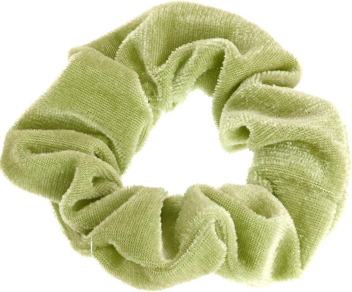 Scrunchie Velvet Licht Groen - haarwokkel - Haarelastiek - Haaraccessoire (1 stuk)