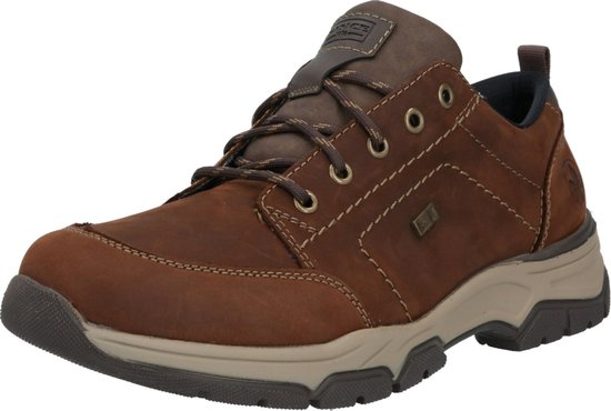 Bruine leren lage veterschoen met veters en profielzool.