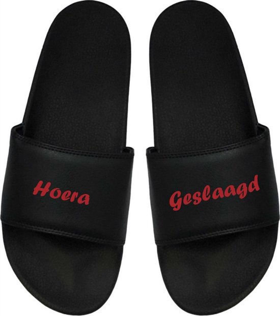 Cadeau Sint - Cadeau Kerst- Cadeau Examen - Cadeau Geslaagd - Badslippers Geslaagd - Rood 42