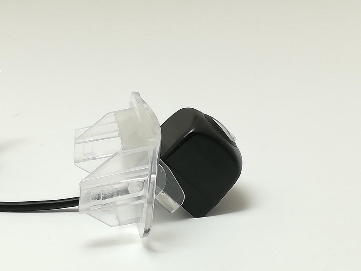Dynavision achteruitrijcamera voertuigspecifieke camera onopvallend geïntegreerd in de kentekenplaatverlichting Bulli kentekenplaatverlichting voor IX35 Tucson MK2 2009~2016