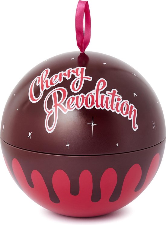 I Heart Revolution Cherry Revolution Gift Set Bol