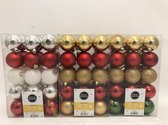 Mega kerstballen set - 90 stuks - 6 cm - Kunststof - Goud/Rood/Zilver/Wit/Groen Mix - Mooie combinatie van matte, glanzende & glitterballen - Christmas