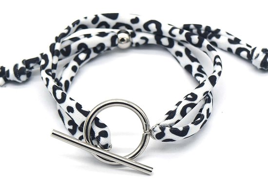 Armband Dames - Dierenprint - Textiel en RVS - Lengte Verstelbaar - Wit en Zilverkleurig