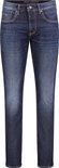 Donkerblauwe heren jeans van MAC Jeans, recht model, van voren gefotografeerd. Met oranje stiksels en lichte wassing.