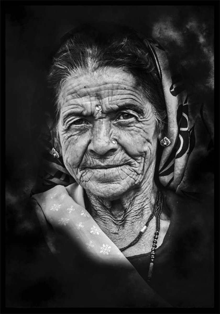 Old Women B1 zwart wit poster