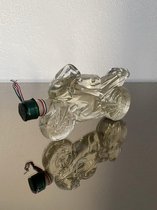 JMP Gifts - Exclusieve handgemaakte decoratieve wijnfles in de vorm van een race motor (WIT) - Fles - Decoratie - Kunst - Sierstuk - luxe cadeau - gift - presentje - uniek glaswerk - accessoi