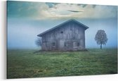 Schilderij - Schuur in de mist — 100x70 cm