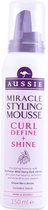 AUSSIE Turn up Curl Mousse Styling 150 ml