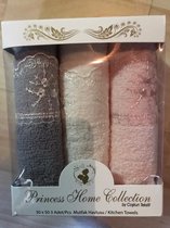 Set van 3 gastenhandoekjes in cadeauverpakking set 1
