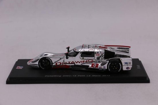 ミニカー 1/43 DeltaWing DWC-13 Petit Le Mans 2013 The 1:43 Diecast Modelcar of the Nissan Deltawing DWC-13 #0 of