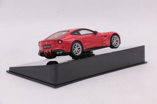 Hot Wheels Elite 1:43 Ferrari F12 Berlinetta - Rood | bol