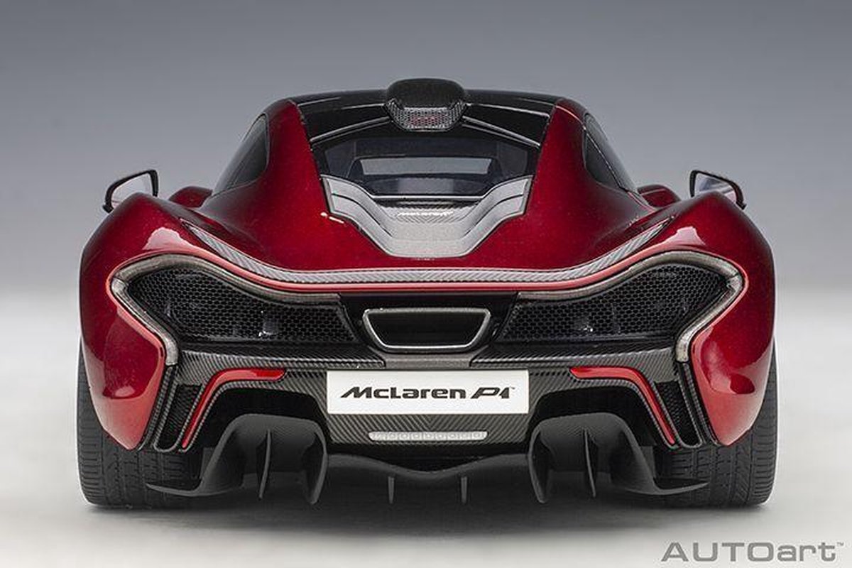 McLaren P1 2013 Volcano Red | bol