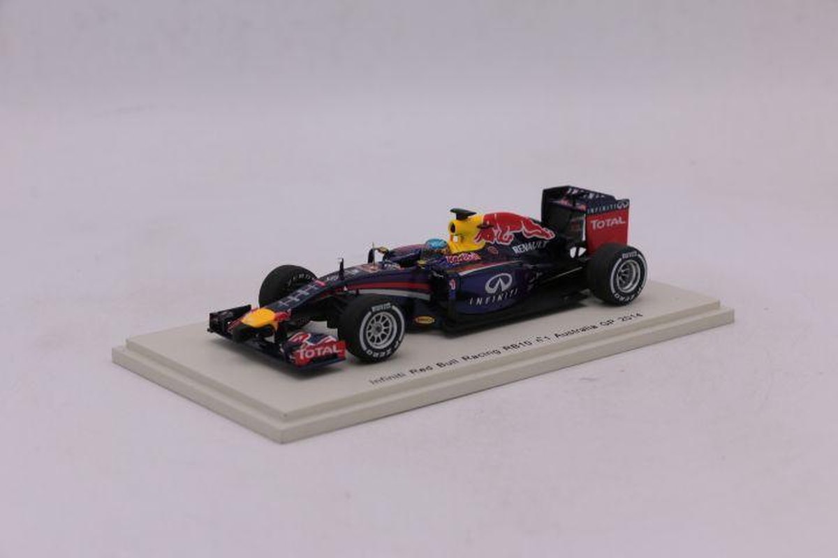 Infiniti Red Bull Racing RB10 #1 Australian GP 2014 - 1:43 - Spark