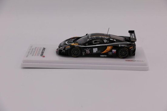De 1:43 Diecast Modelcar van de McLaren MP4-12C GT3 Boutsen Ginion Racing #15 van de Blancpain GT Total 24H Spa 2014..De coureurs waren Karim Ojjeh/ Oliver Grotz/ Frederic Vervisch en Giorgio Pantano.De fabrikant van het schaalmodel is Truescale Mini - True Scale Miniatures