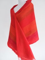 Handgemaakte, gevilte stola / extra brede sjaal van 100% merinowol - Felrood - 205 x 51 cm. Stijl open gevilt