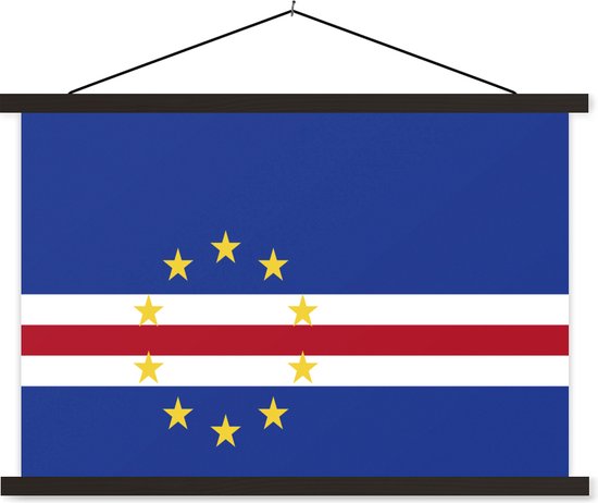 Le drapeau du Cap-Vert est une zone bleue avec une ligne rouge qui traverse  le centre.
