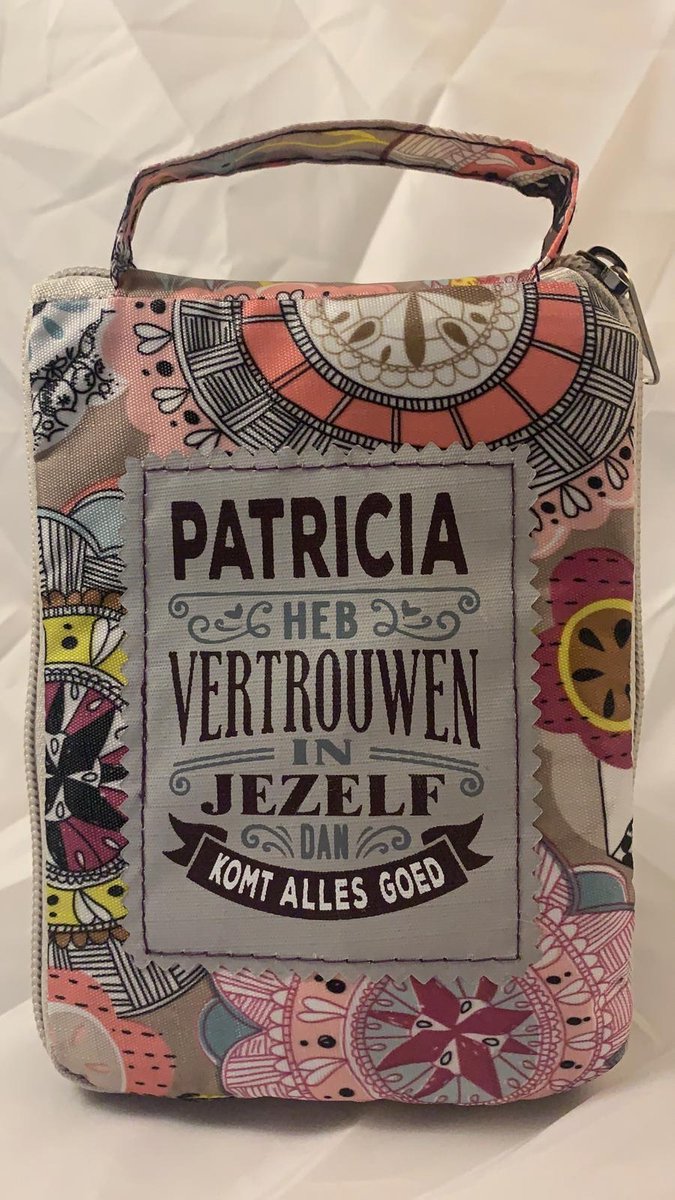History&heraldry Shopper - met leuke tekst - PATRICIA HEB VERTROUWEN IN JEZELF DAN KOMT ALLES GOED