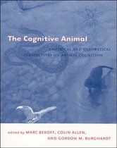 Boek 'The Cognitive Animal' met afbeeldingen van een slang, vogel en insect op een blauwe achtergrond. Bevat tekst over dierlijke cognitie.