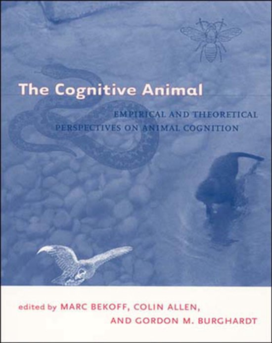 Boek 'The Cognitive Animal' met afbeeldingen van een slang, vogel en insect op een blauwe achtergrond. Bevat tekst over dierlijke cognitie.