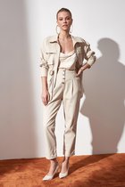 Beige broek met knoopdetails | 40
