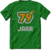 79 Jaar Feest T-Shirt | Goud - Zilver | Grappig Verjaardag Cadeau Shirt | Dames - Heren - Unisex | Tshirt Kleding Kado | - Donker Groen - S