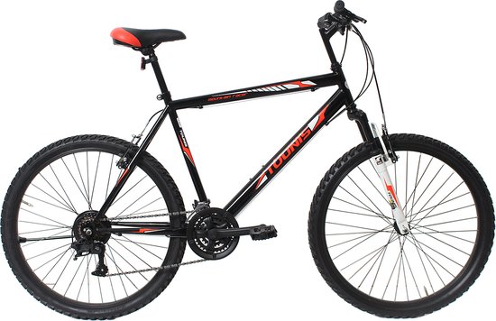 Zwarte Tounis mountainbike met rode accenten en zadel. Framehoogte 46cm, 26 inch wielen, 21 versnellingen.