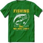 Fishing Has No Age Limit - Vissen T-Shirt | Geel | Grappig Verjaardag Vis Hobby Cadeau Shirt | Dames - Heren - Unisex | Tshirt Hengelsport Kleding Kado - Donker Groen - L