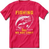 Fishing Has No Age Limit - Vissen T-Shirt | Geel | Grappig Verjaardag Vis Hobby Cadeau Shirt | Dames - Heren - Unisex | Tshirt Hengelsport Kleding Kado - Roze - L