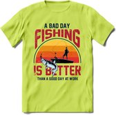 A Bad Day Fishing - Vissen T-Shirt | Grappig Verjaardag Vis Hobby Cadeau Shirt | Dames - Heren - Unisex | Tshirt Hengelsport Kleding Kado - Groen - L
