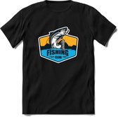 Fishing - Vissen T-Shirt | Grappig Verjaardag Vis Hobby Cadeau Shirt | Dames - Heren - Unisex | Tshirt Hengelsport Kleding Kado - Zwart - M