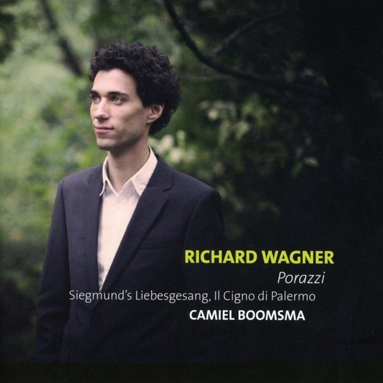 Camiel Boomsma, in pak, met overhemd, kijkt weg. Richard Wagner Porazzi, Siegmund's Liebesgesang, Il Cigno di Palermo, Camiel Boomsma.
