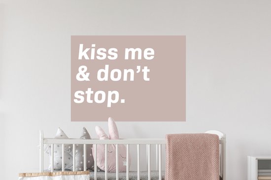 Stickers muraux - Proverbes - Citations - Kiss moi et ne t'arrête pas - Saint-Valentin - 80x60 cm - Feuille adhésive