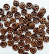 *** 10 Houten knopen donkerbruin Rond- 4 gaatjes - 12 mm - bruin - 10 stuks - knoopjes - creatief - knutselen - breien - naaien - kleding - cadeau - kado ***