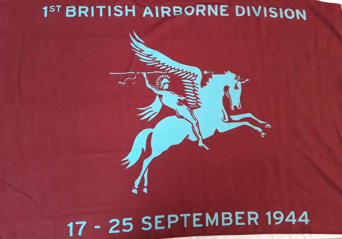 Airborne 1st British Airborne Division Vlag 100 x 150 cm | Authentieke Uitvoering | 160 Grams Spun Polyester