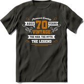 70 Jaar Legend T-Shirt | Goud - Wit | Grappig Verjaardag en Feest Cadeau Shirt | Dames - Heren - Unisex | Tshirt Kleding Kado | - Donker Grijs - XXL