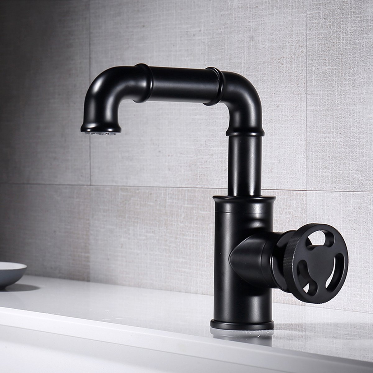Wastafelkraan ZWART MAT Industra Mini OMNITAIR