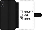 Bookcase Geschikt voor iPhone XS telefoonhoesje - Kerstman - Naughty nice drunk - Spreuken - Quotes - Met vakjes - Wallet case met magneetsluiting