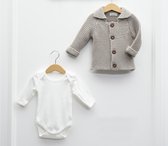 Nipperland gebreide set - maat 62/68 - 6-9 mnd - Stone - Romper - Baby vest- New Born - 2-delig - 100 % katoen - Baby kledingset - Baby Giftset - New-Born set