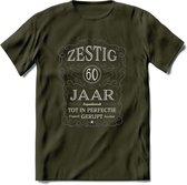 60 Jaar Legendarisch Gerijpt T-Shirt | Donkergrijs - Grijs | Grappig Verjaardag en Feest Cadeau Shirt | Dames - Heren - Unisex | Tshirt Kleding Kado | - Leger Groen - XXL