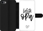 Bookcase Geschikt voor iPhone SE 2020 telefoonhoesje - Spreuken - Liefste opa - Opa - Quotes - Met vakjes - Wallet case met magneetsluiting