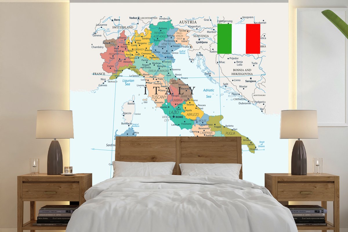 Behang - Fotobehang Landkaart van Italië - Breedte 280 cm x hoogte 280 cm