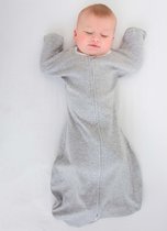 Little koekies - Inbakerslaapzak grijs 0-3  maanden - Swaddle sack - arms up - newborn