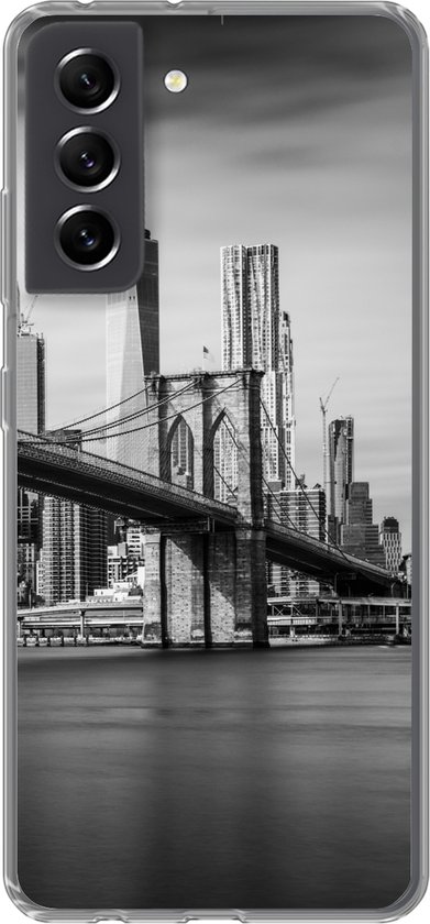 Coque Samsung Galaxy S21 FE - Brooklyn Bridge et New York skyline en noir et blanc - Siliconen Phone Case