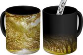 Magische Mok - Foto op Warmte Mok - Bomen langs pad in Georgia - 350 ML - Uitdeelcadeautjes