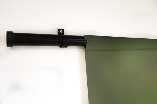 Tenture murale - Tissu mural - Grenouille aux yeux rouges sur une branche couverte - 90x90 cm - Tapisserie murale